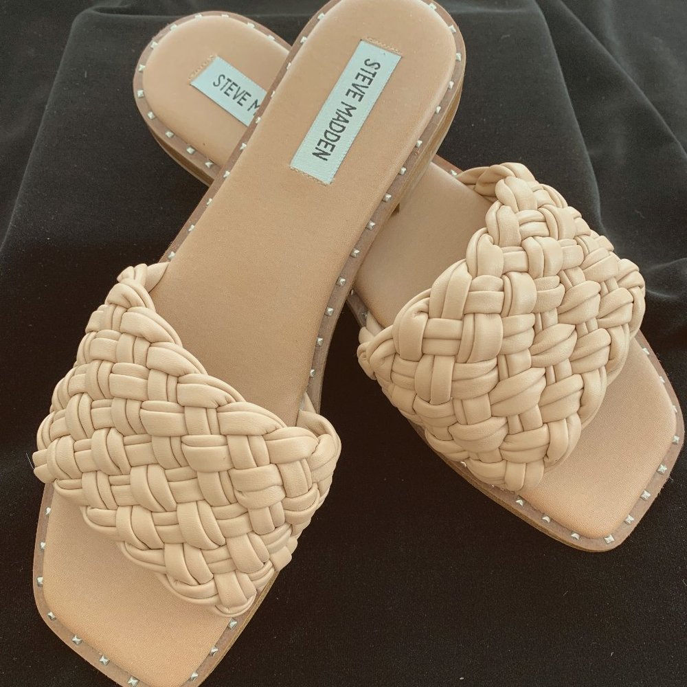 Steve Madden sandals Size 9